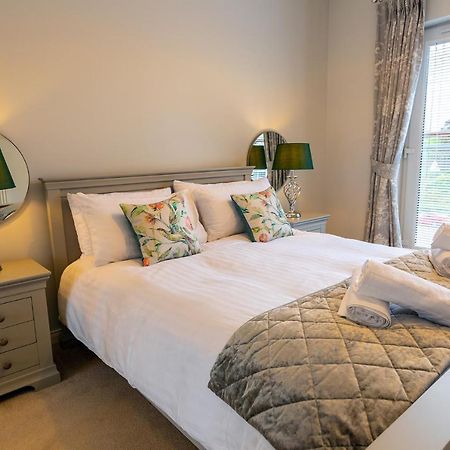 Hedgefield House - Serene Top Floor Flat Инвернесс Экстерьер фото